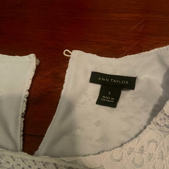 Ann Taylor lace tee - Picture 3 of 4